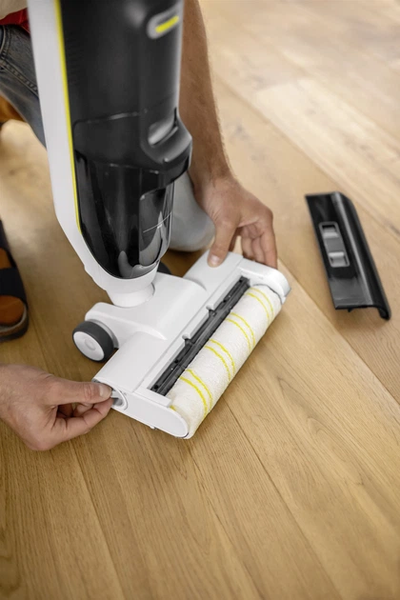 Миючий акумуляторний пилосос Karcher FCV 3 (1.056-122.0) 56050 фото