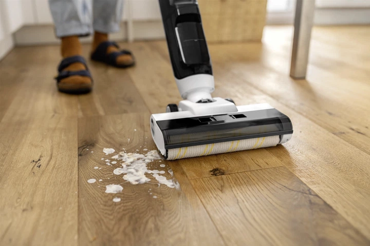 Миючий акумуляторний пилосос Karcher FCV 3 (1.056-122.0) 56050 фото